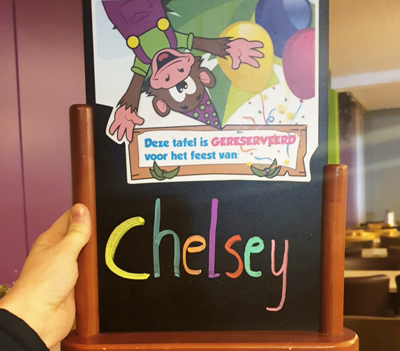 Chelsey haar kinderfeestje in Monkeytown