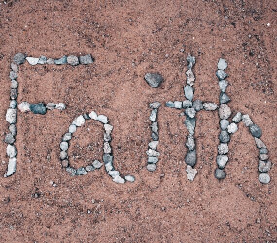 De mens achter het verhaal | Geloof